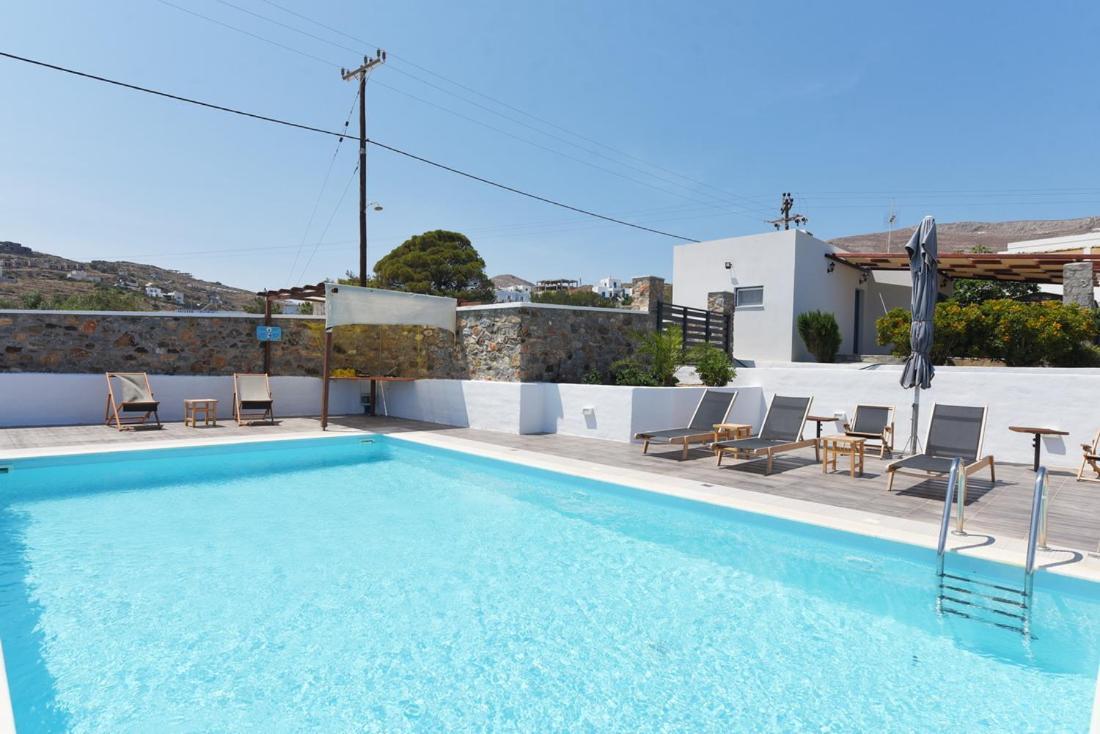 Flora'S Beach And Pool Villa In Syros Liaropa Экстерьер фото